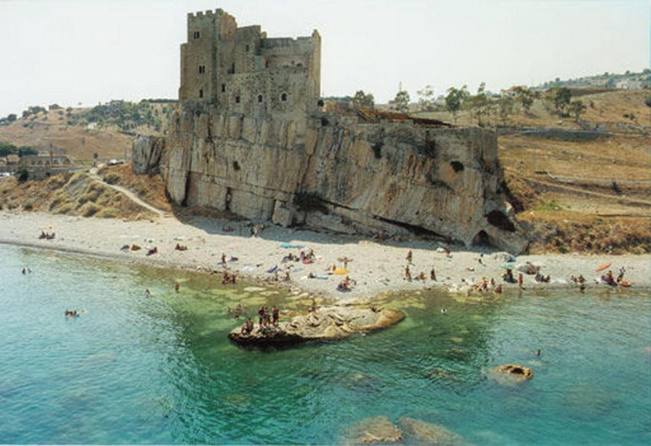 B&B Apollonia Roseto Capo Spulico Eksteriør bilde