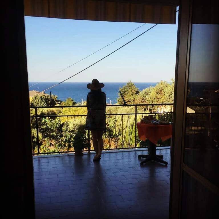 B&B Apollonia Roseto Capo Spulico Eksteriør bilde